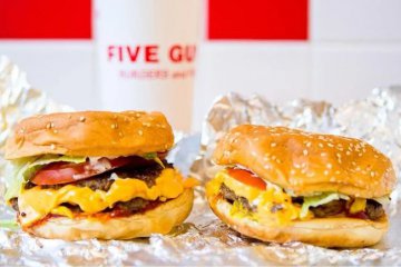 美国汉堡Five Guys落户淮海中路商圈