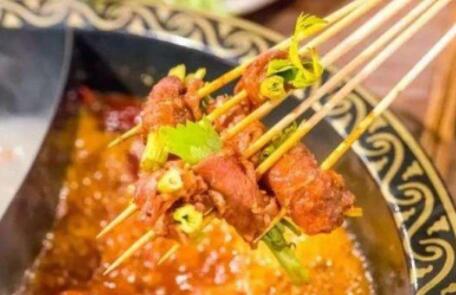 街儿巷网红串串的匠人精神